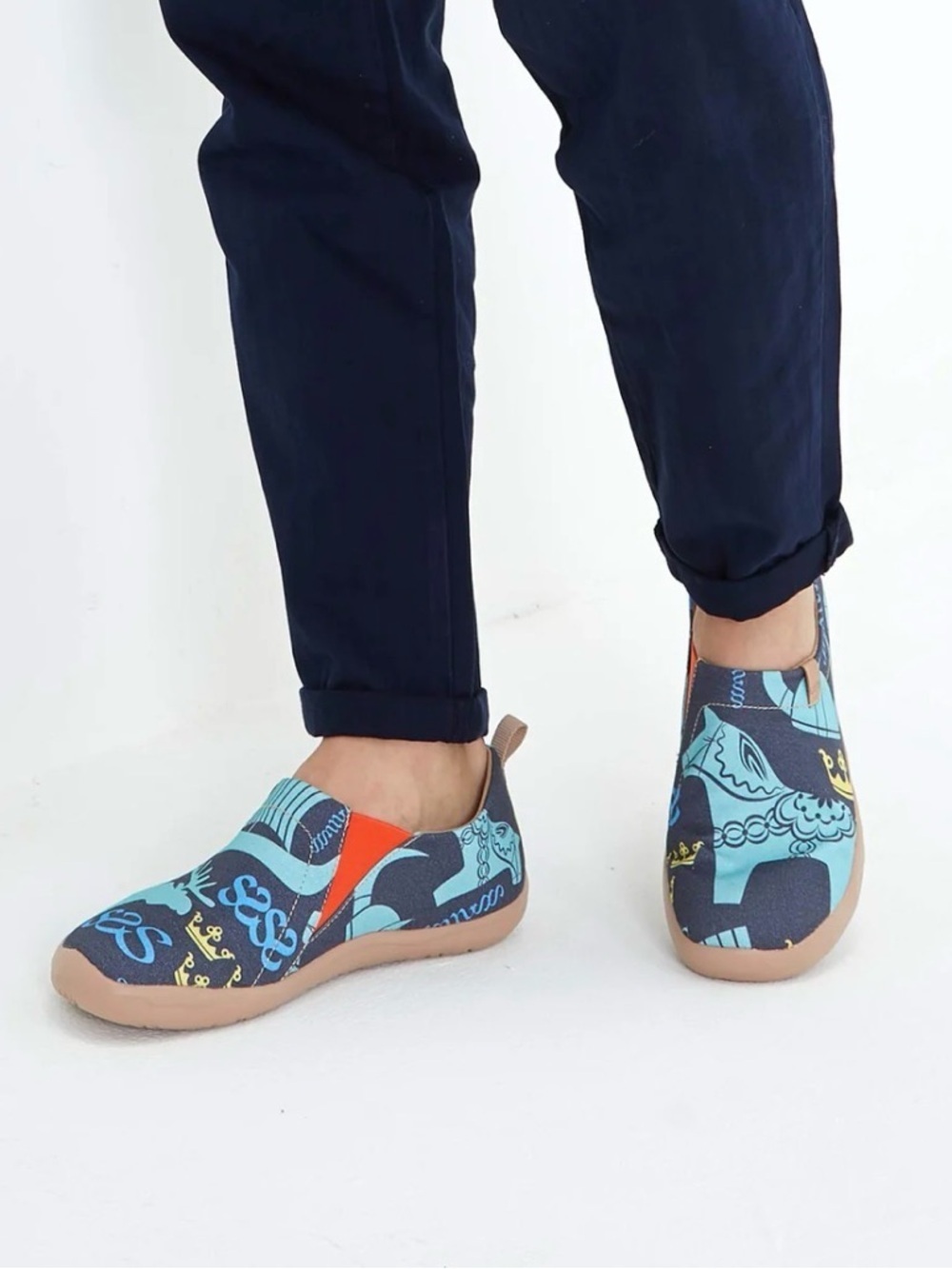 UIN Sneakers Canvas Flats Loafers Toledo Art Slip On
